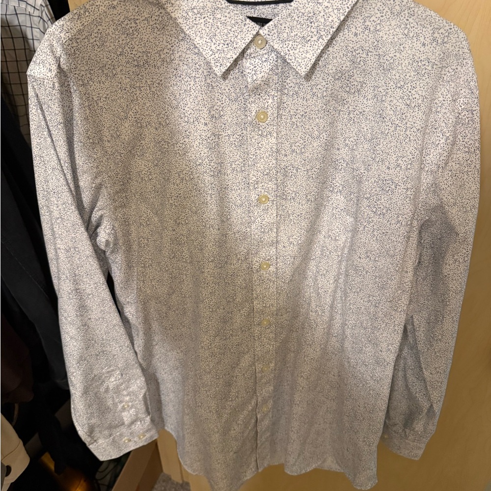 Banana Republic - White/Blue Speckled Dress Shirt